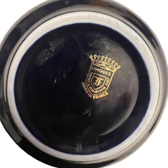 Limoges France Gilt Cobalt Porcelain Round Trinket Box - Picture 2 of 3